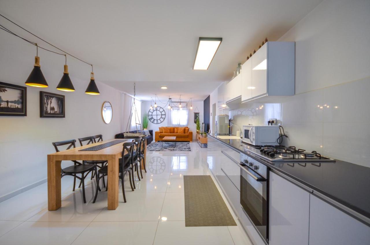 Yalarent Sunny 3Br Apt Eilat Bagian luar foto